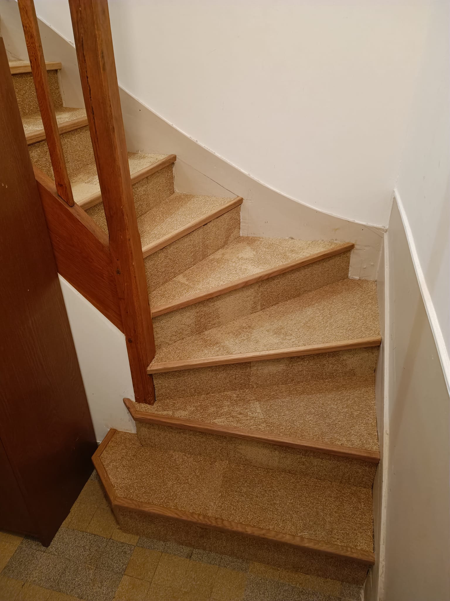 Comment rénover un escalier ?