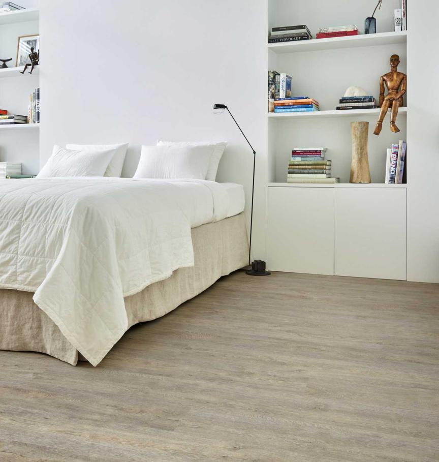 50-LVR-9604_Coretec_Essentials_1500_Series_Waterton_Lakes_Oak_04_RS